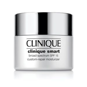 Clinique Clinique Smart Broad Spectrum SPF 15 Custom-Repair Moisturizer …